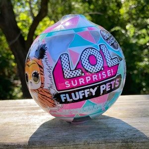 ⚜️Lol Surprise Fluffy Pets Winter Disco! NWT!